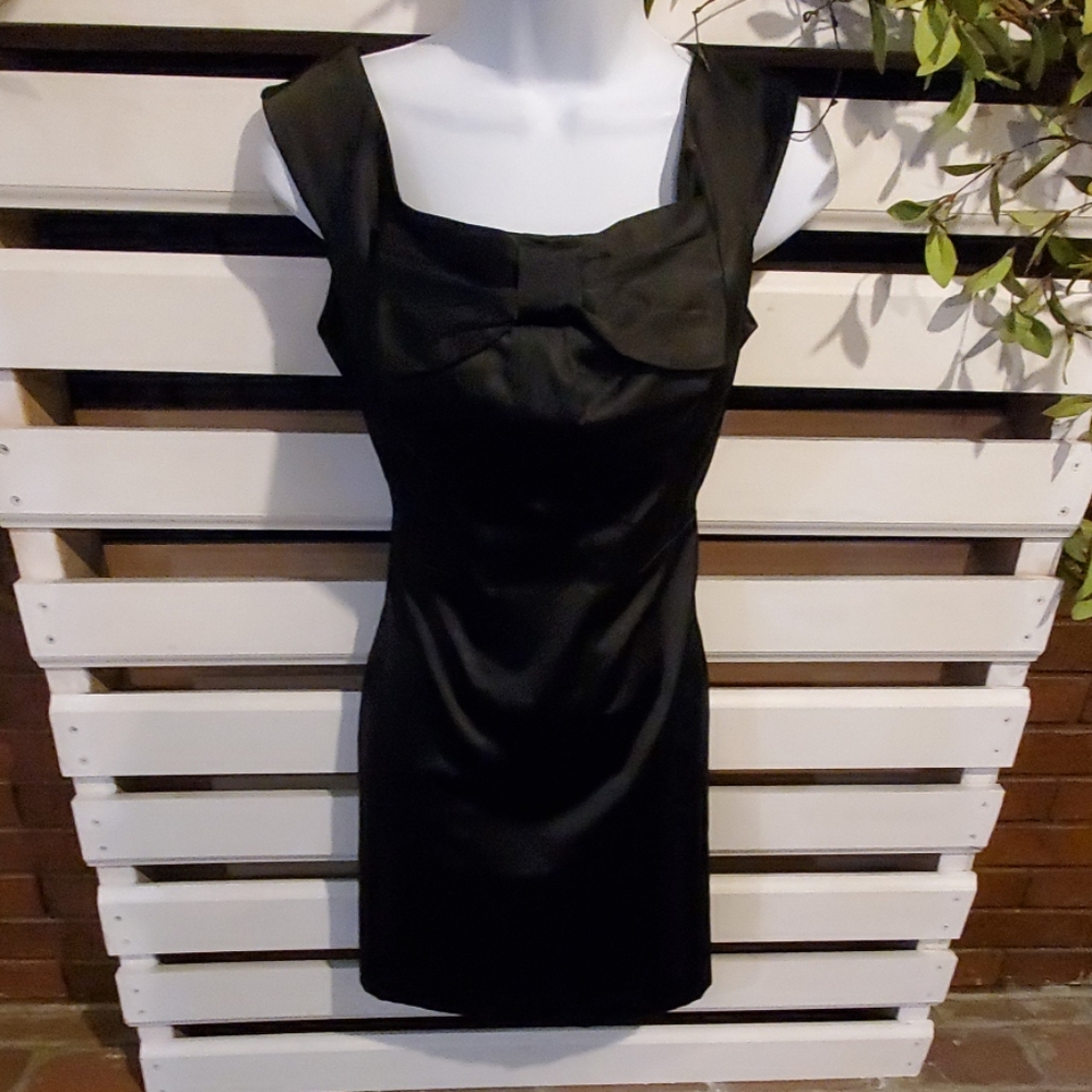 WINDSOR dress.                #948
